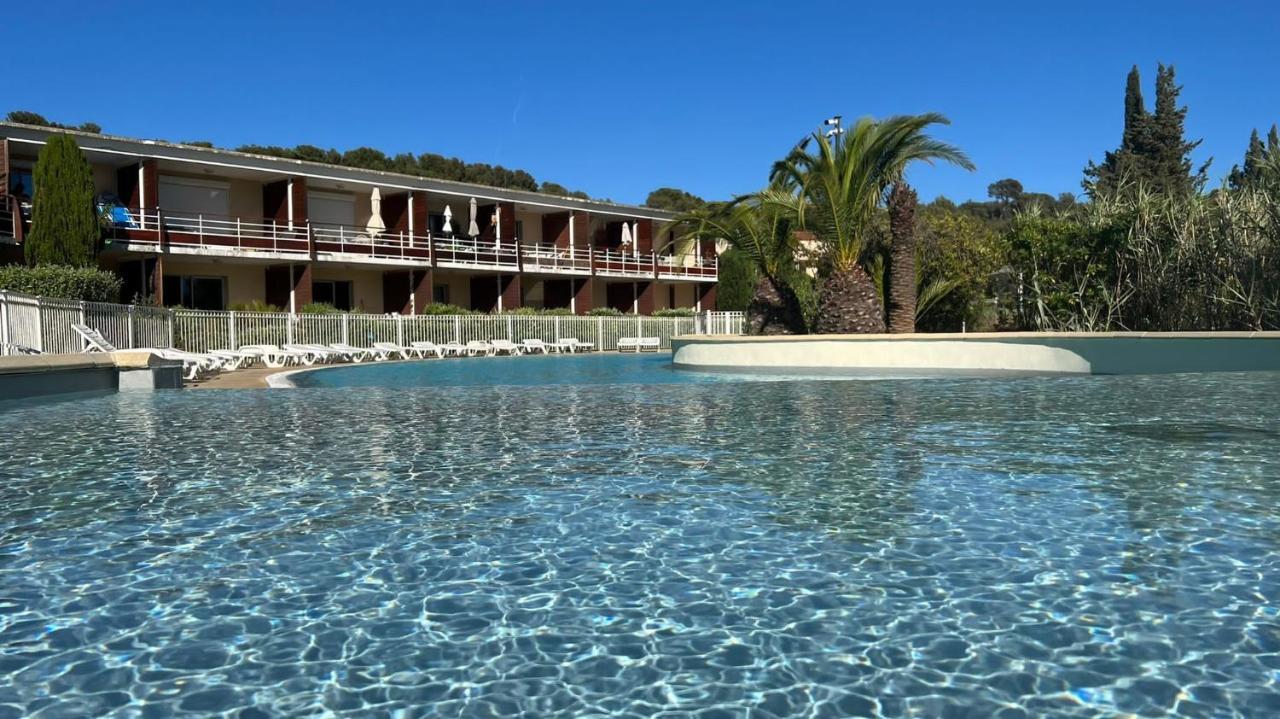 Les Terrasses Du Liouquet T2, Piscine , Parking , Mer A 150 M La Ciotat Bagian luar foto